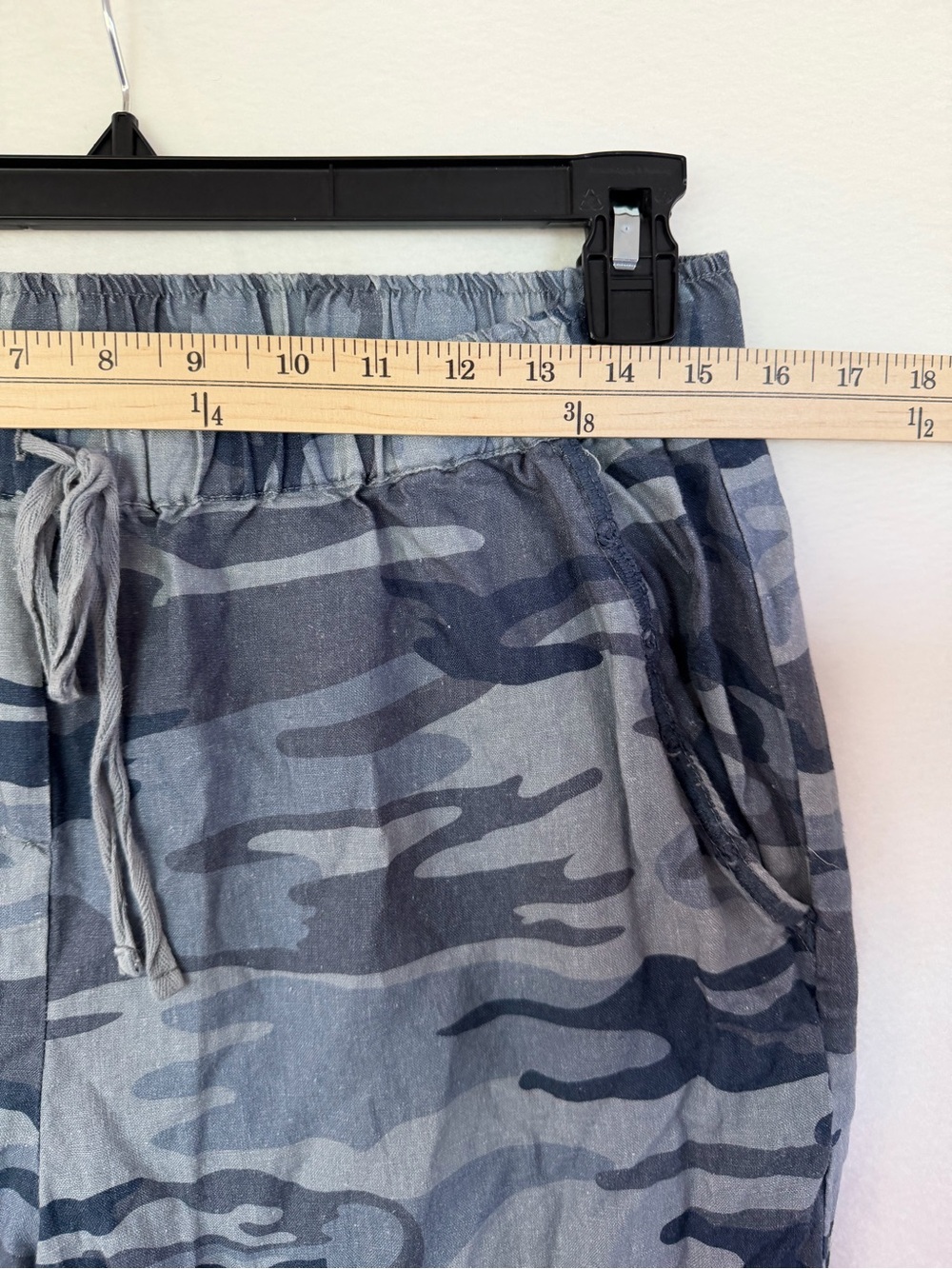 Johnny Was JW Los Angeles Linen Camo Pants with Embroidered bottom - Picture 3 of 8
